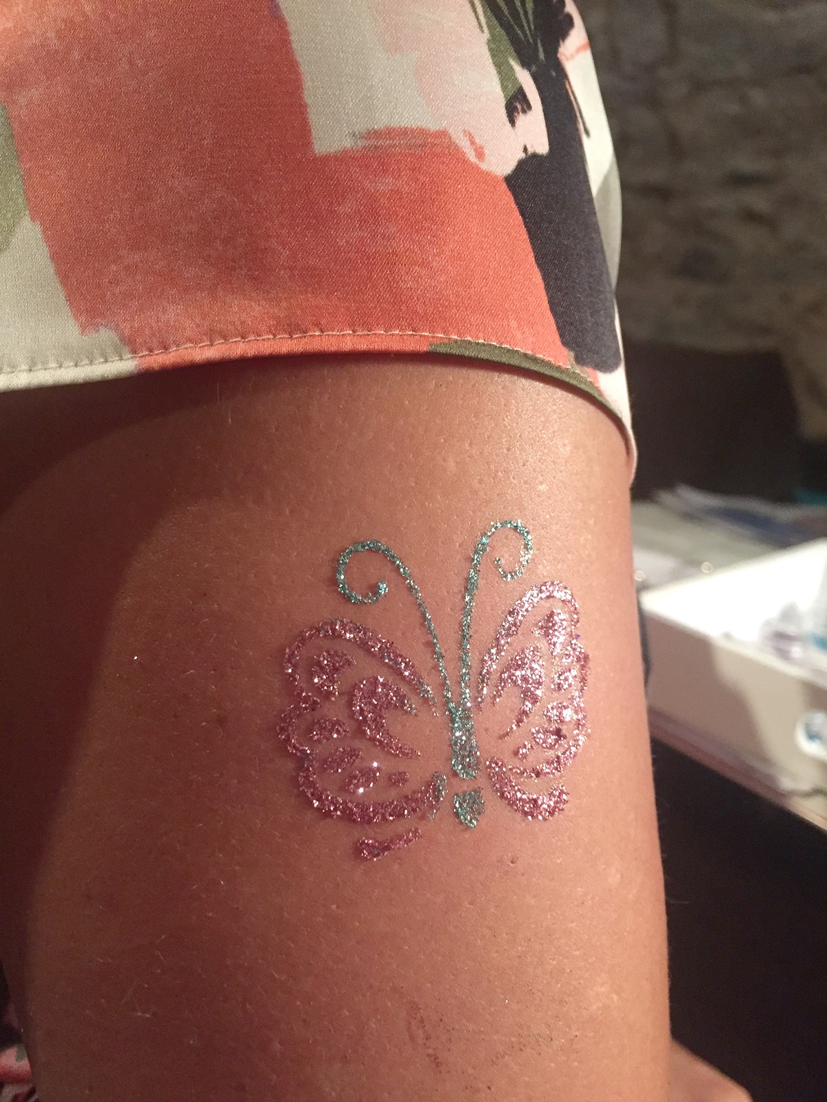 Glitzer Tattoo