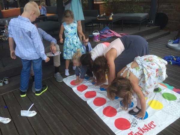 Kinderbetreuung auf Hochzeiten Twister